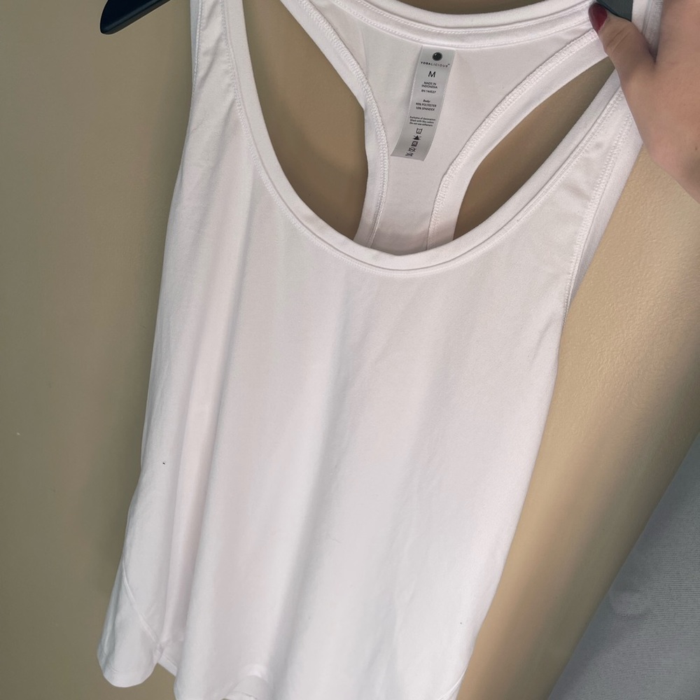 Athletic tanks (black & white)